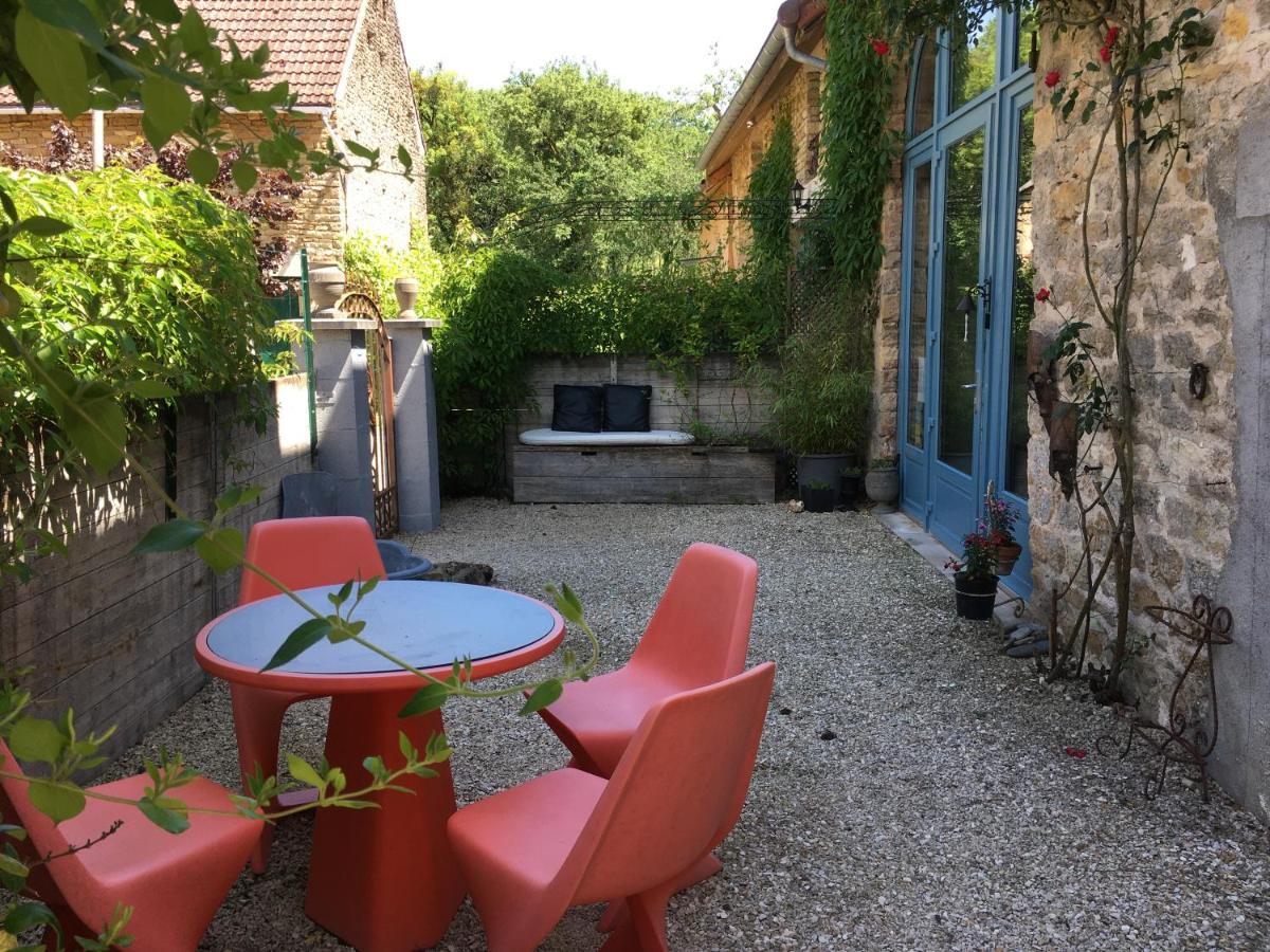 Au Cheval Bleu Fontenay-pres-Vezelay Exterior photo