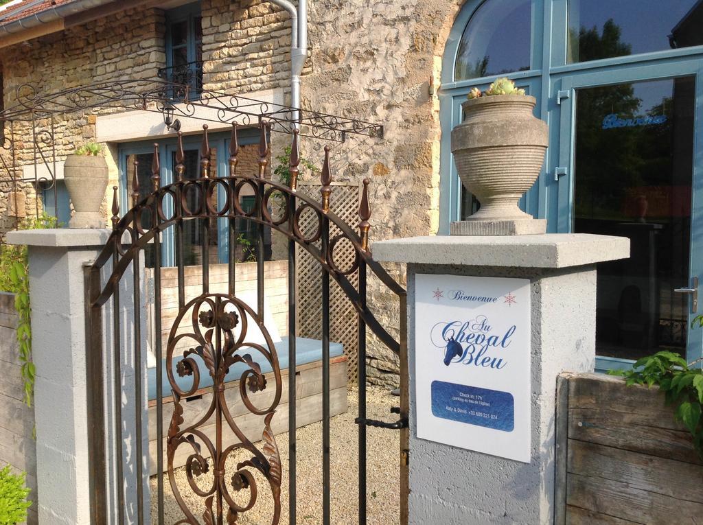 Au Cheval Bleu Fontenay-pres-Vezelay Exterior photo
